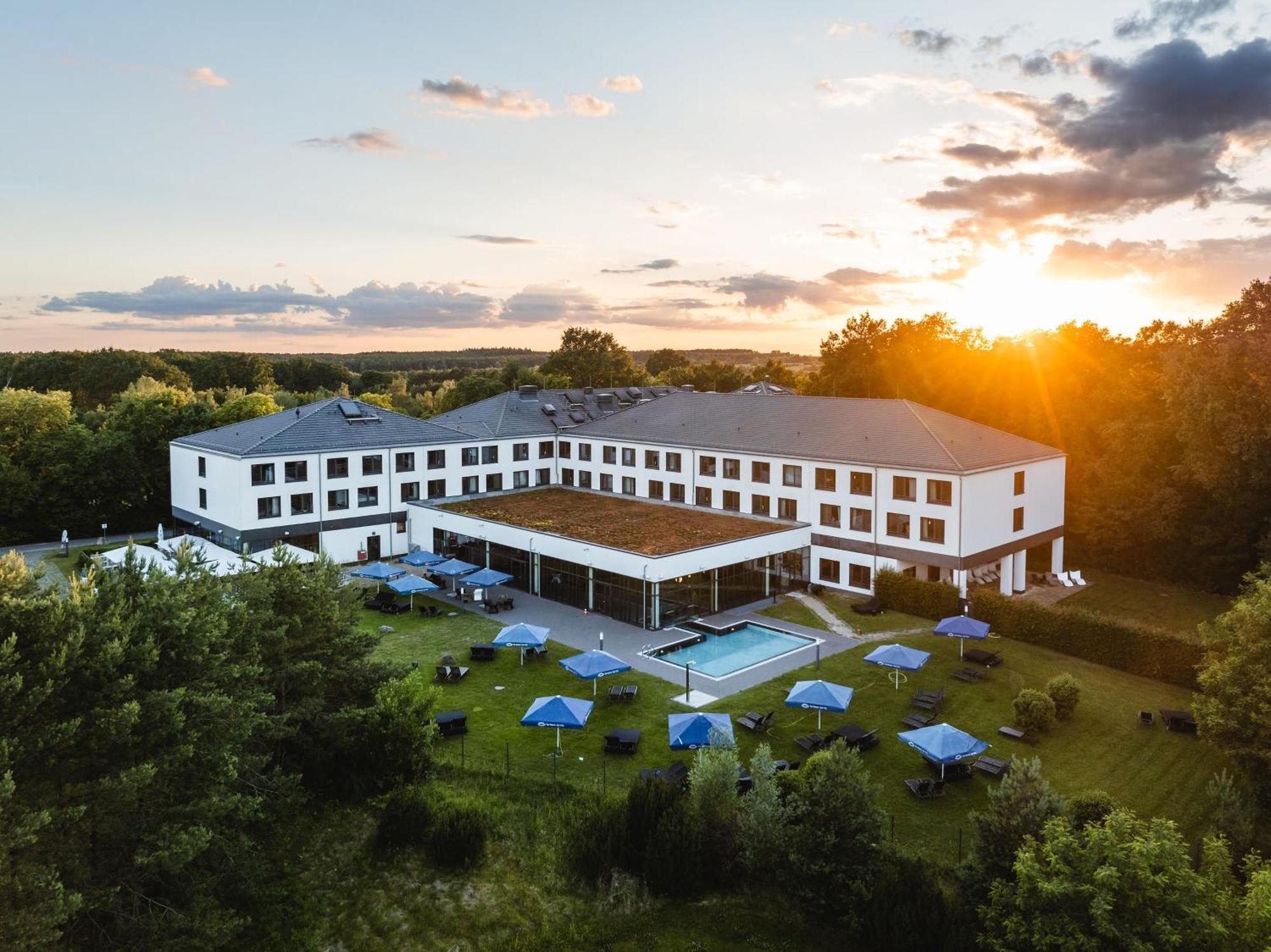 Hotel Aja Bad Saarow Extérieur photo